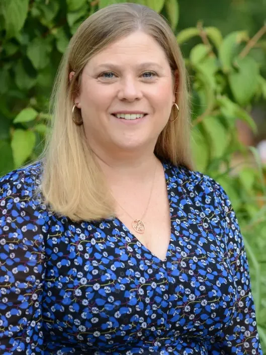 Jenny Whichard '92 headshot.