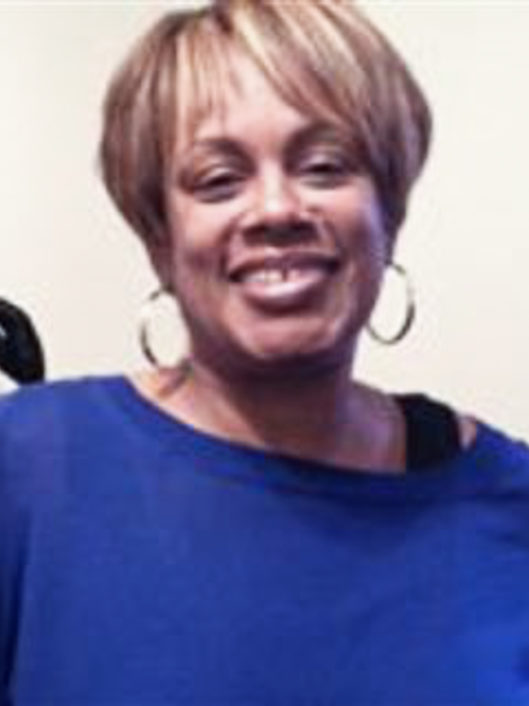 Robin Forbes, Middle School Administrative Assistant