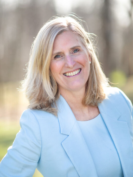 Kristen Vogel headshot.