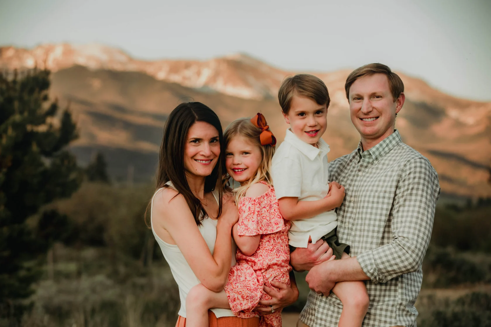 Julia Eward headshot.